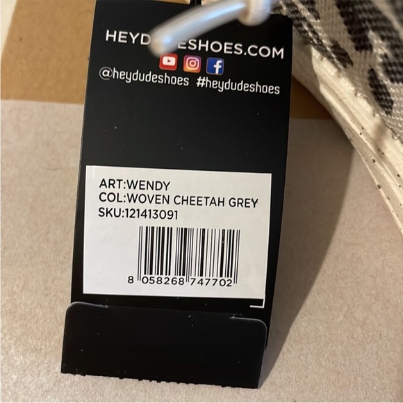 Hey dude Wendy woven cheetah print- size 7-9 - Picture 8 of 10